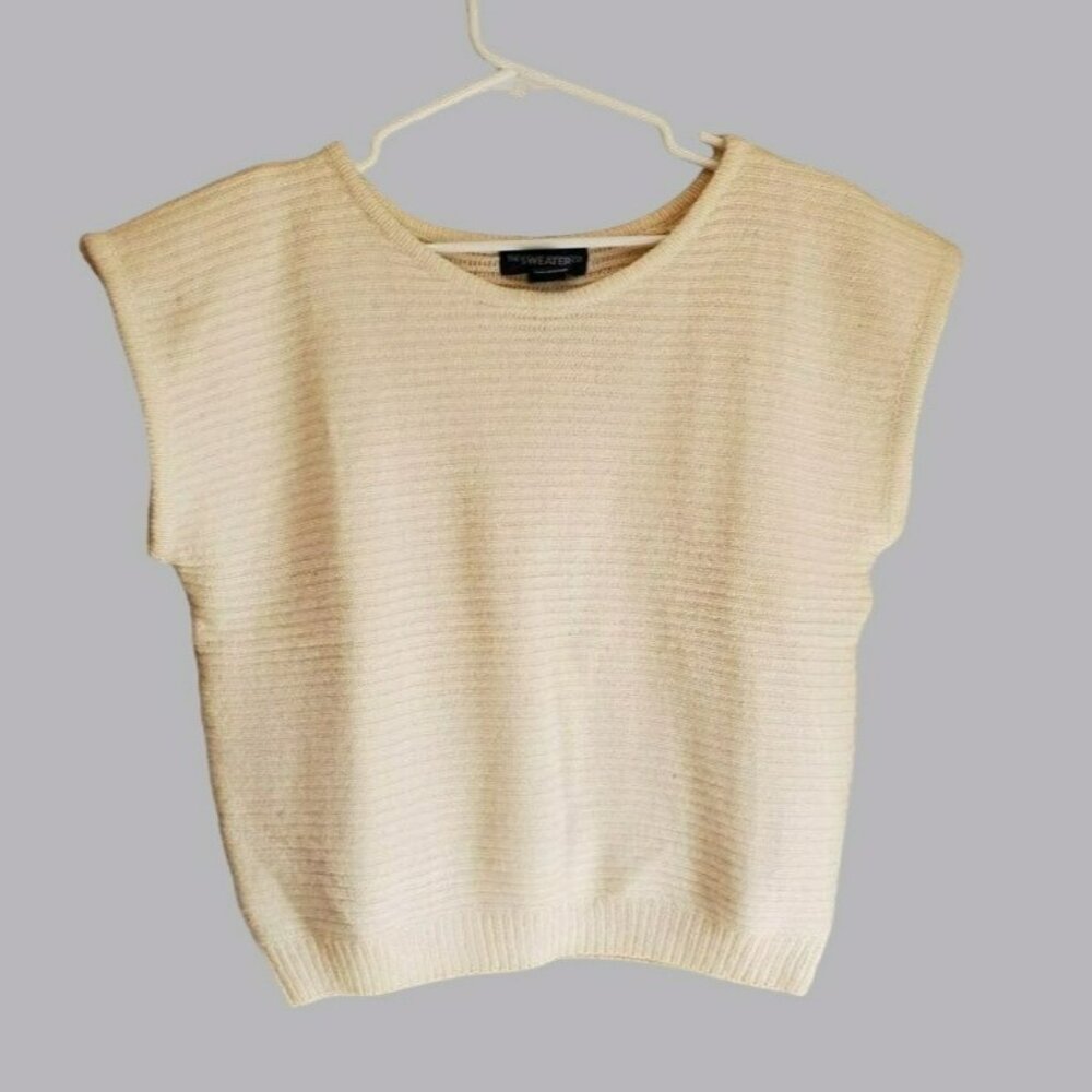 Vtg The Sweater Co Soft Sleeveless Cream White Knitted Vest - Video